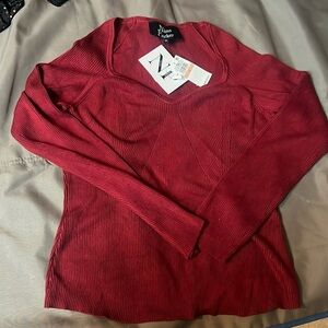 Nina parker 2x sweater